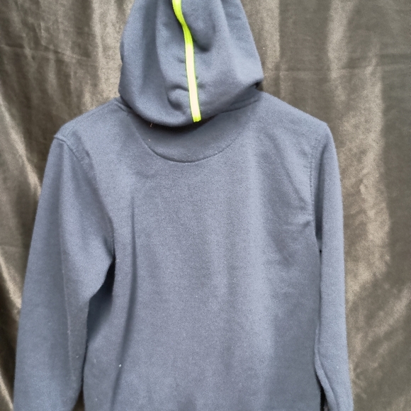Seattle Seahawk pullover hoodie with pocket size youth 14 -16 - Picture 6 of 13